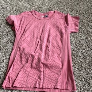 Poppy color Zyia medium shirt. NWOT- great fit and stretch